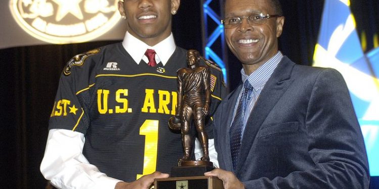 Chicago Bears Gale Sayers Dies at 77