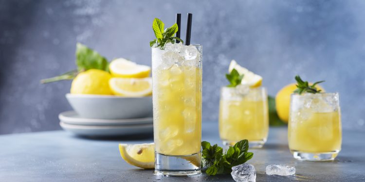 Oregon Senate Votes to Allow Cocktails-to-Go During COVID Lockdown