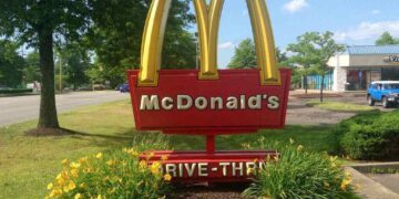 McDonald’s Has Decided to Make Small Changes to Their Burgers