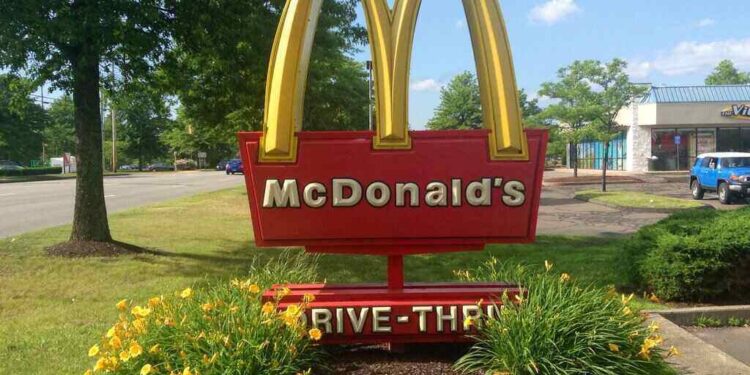 McDonald’s Has Decided to Make Small Changes to Their Burgers