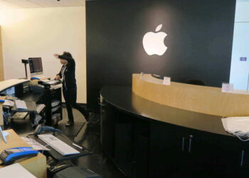 Apple Headquarters iPhone 15