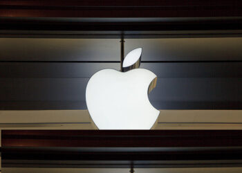 The New iPhone 15 Arrives With a New Shade