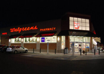 Walgreens Staff Walkout as a Way to Protest