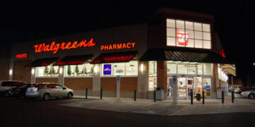 Walgreens Staff Walkout as a Way to Protest