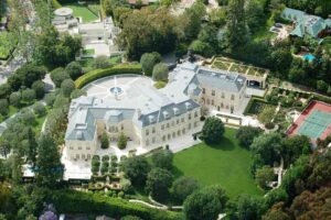 Law Enforcement Raids Diddy's L.A. And Miami Homes Diddy